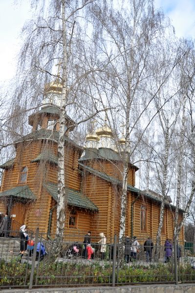 Episkop-Feodosii-Sovershil-Osvjaschenie-Хrama-19
